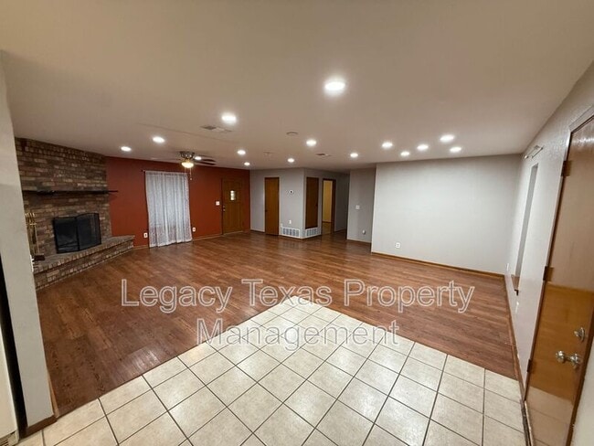 Photo - 32897 FM 2481