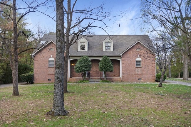 Building Photo - 1158 Sewanee Rd Unit 1158-A Rental