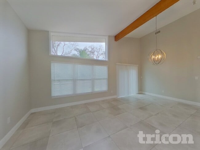 Photo - 1230 Kapok Kove Cir