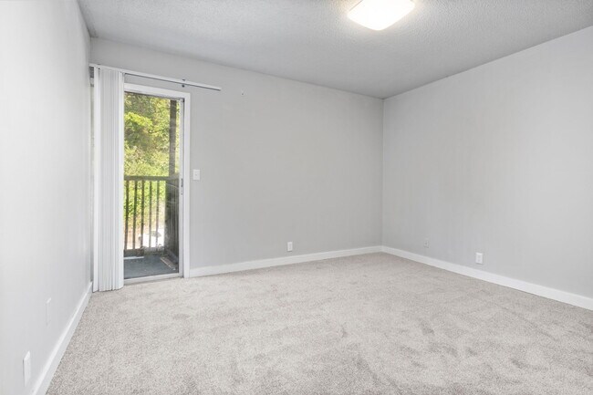 Woodland Apartments