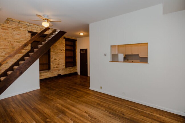 Photo - 1257 W Belden Ave Unit 1257