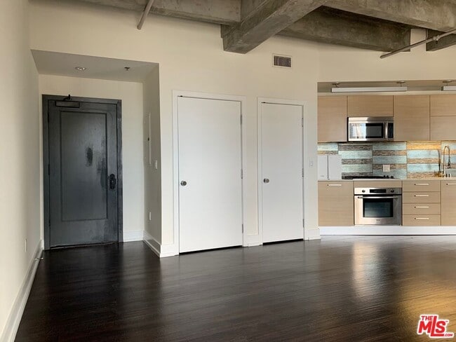 Photo - 727 W 7th St Unit 1214