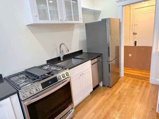 Photo - 13 Ellery St Apartments Unit 3