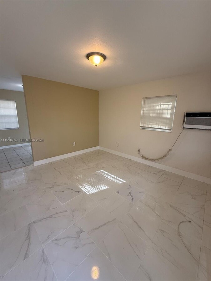 Photo - 48 NW 77th St Unidad 4