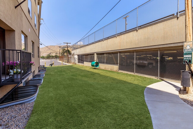 Parque de mascotas - Seasons on City Creek