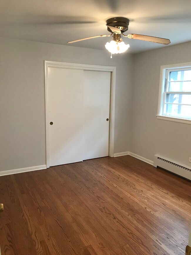 Photo - 8022 Oriole Ave Unidad 1 floor