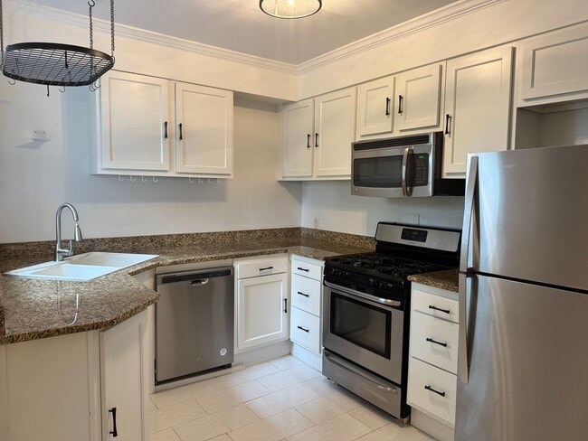 Photo - 305 Hurley Ave