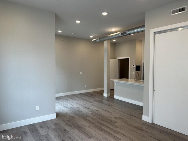 Photo - 907 Leland St Unidad 2B