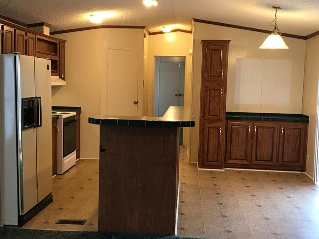 Photo - 3 Bedroom 2 Bath Home For Rent Near Post!