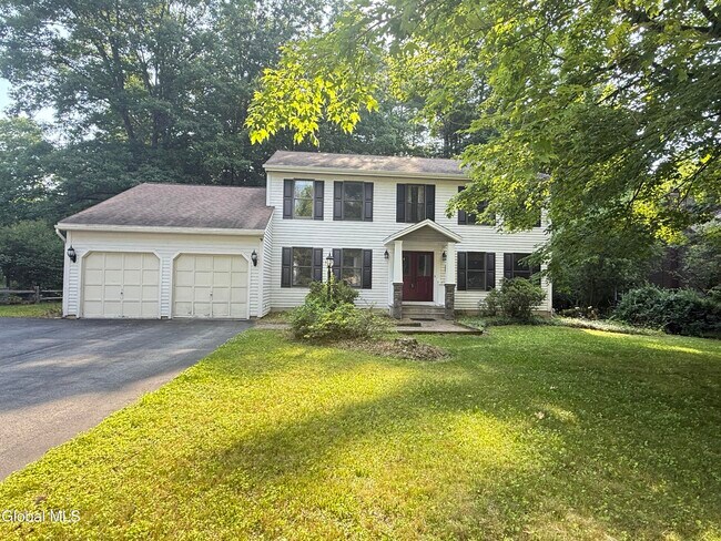 Photo - 60 Sherwood Trail