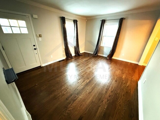 Photo - 389 Channing St