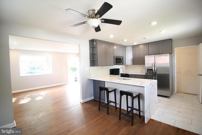Photo - 4613 Wilwyn Way