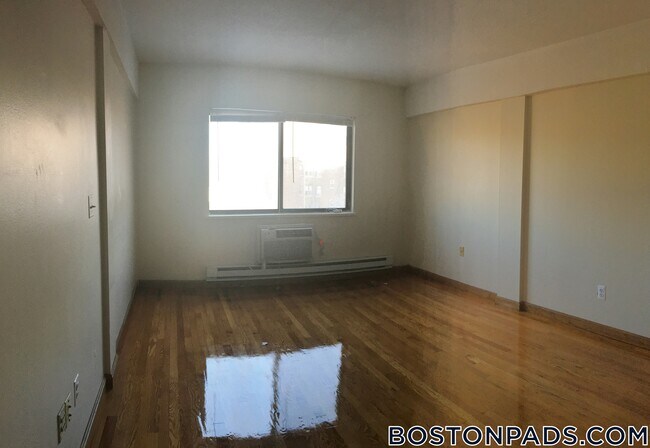 Photo - 1110 Commonwealth Ave Unidad 408