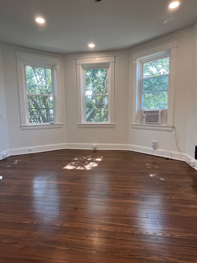 Photo - 3914 S Madison Ave Unit 2