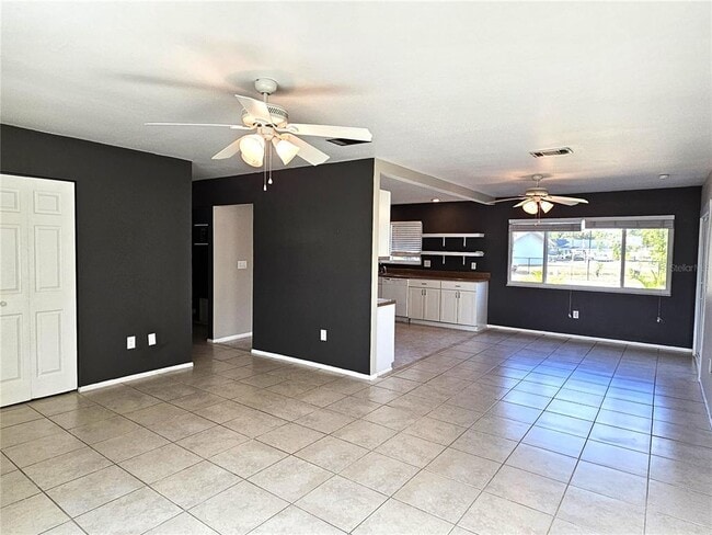 Photo - 2657 Roxbury Cir