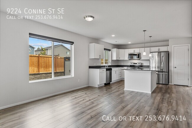 Photo - 9224 Conine St SE
