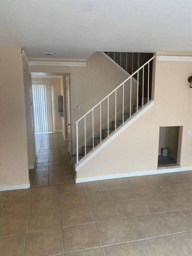 Photo - 9350 Country Creek St Unit 1