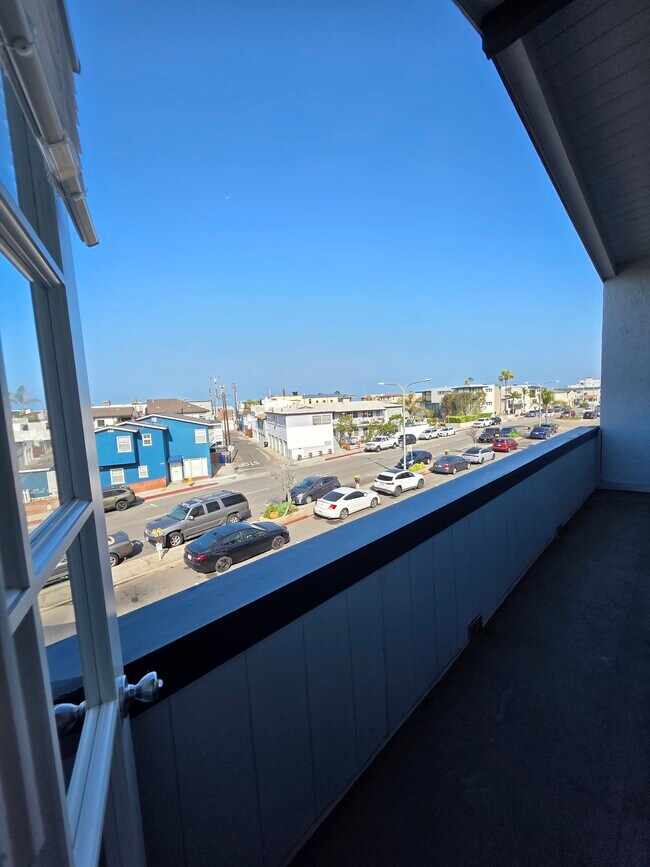 Photo - 2026 Hermosa Ave