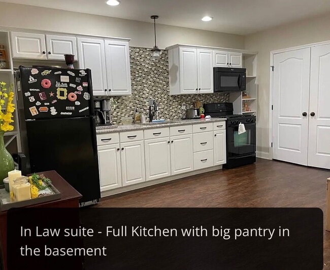 Photo - 9 Wharton Dr