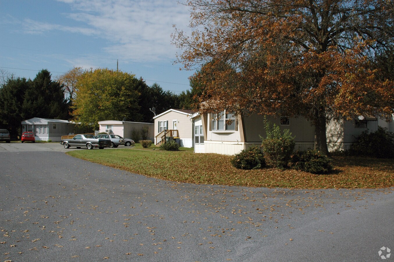 Photo - Clayton Court Apartments