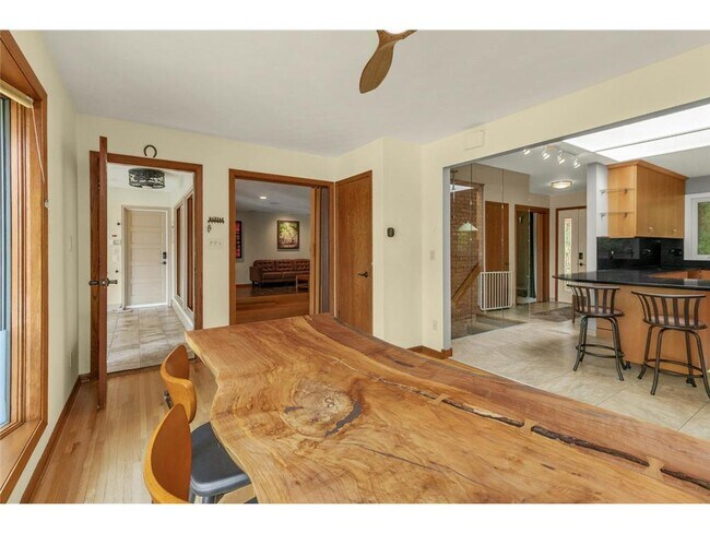 Photo - 700 Arbogast St
