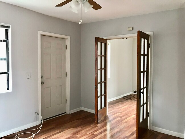 Photo - 1512 N Greenview Ave Unit CH