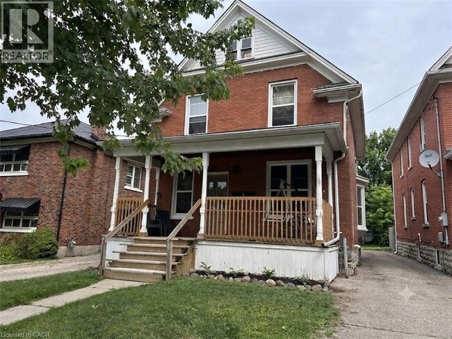 Photo - 14 Brubacher St