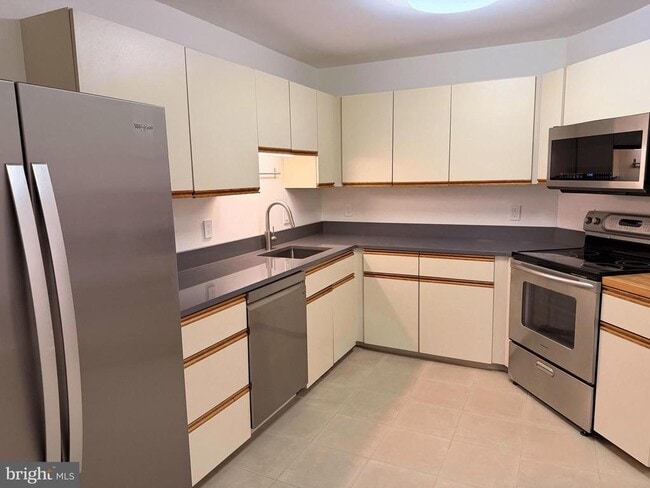 Photo - 11500 Fairway Dr Unit 402