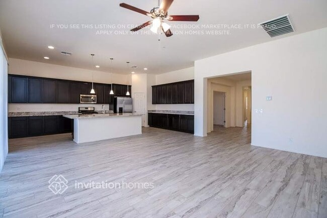 22546 E Tierra Grande
