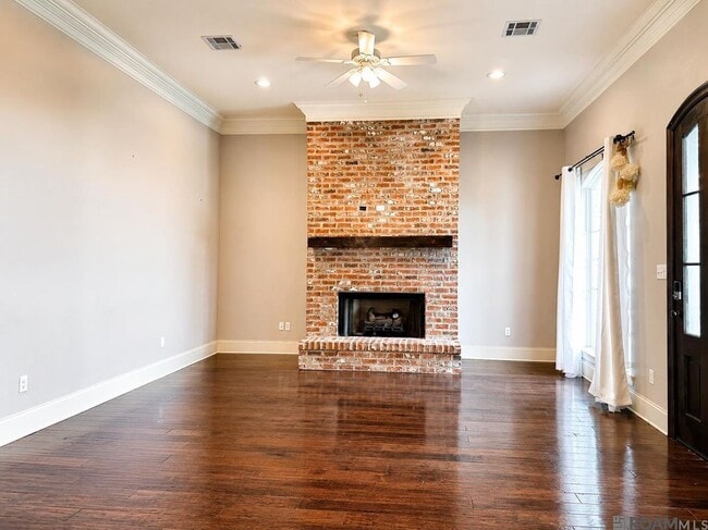 Photo - 747 Portula Ave