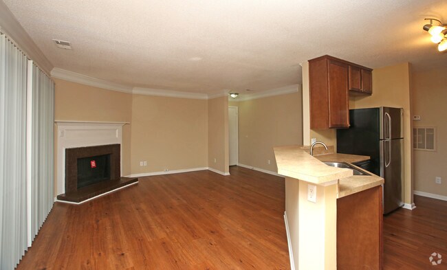 Ashbrook Apartments