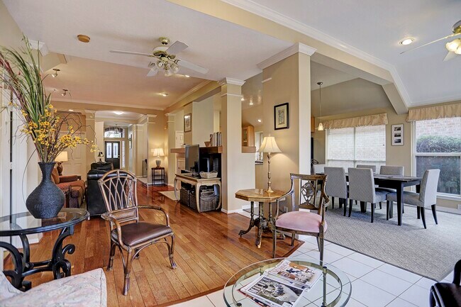 Photo - 7019 Lawler Ridge