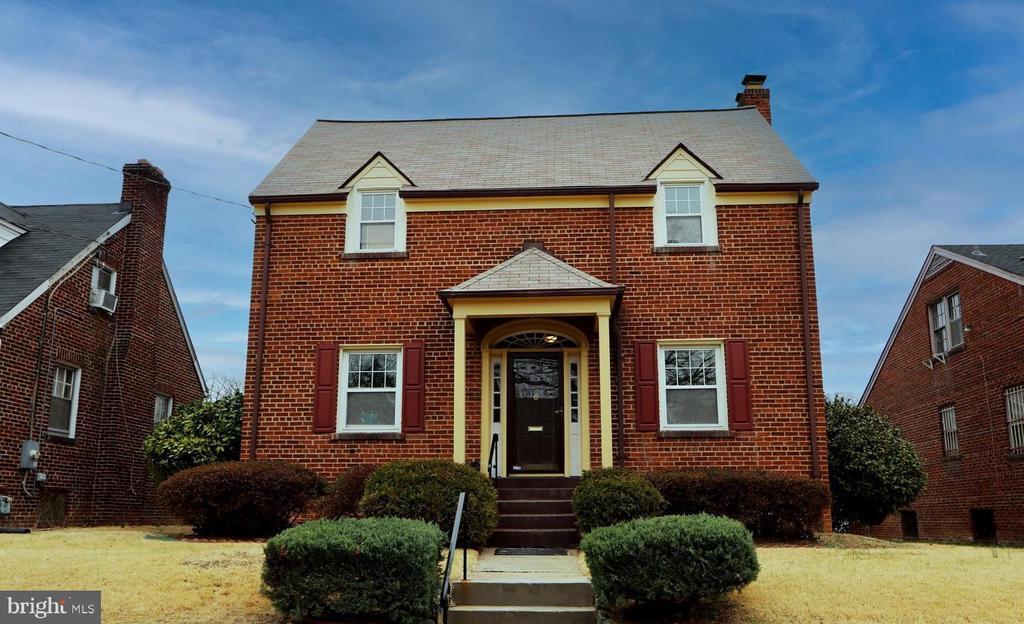 Photo - 2038 34th St SE