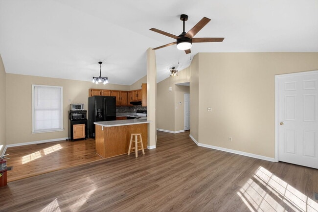 Photo - 15980 Crowfoot Ct