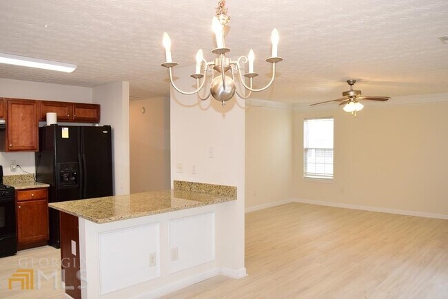 Photo - 43 Churchill Park Dr