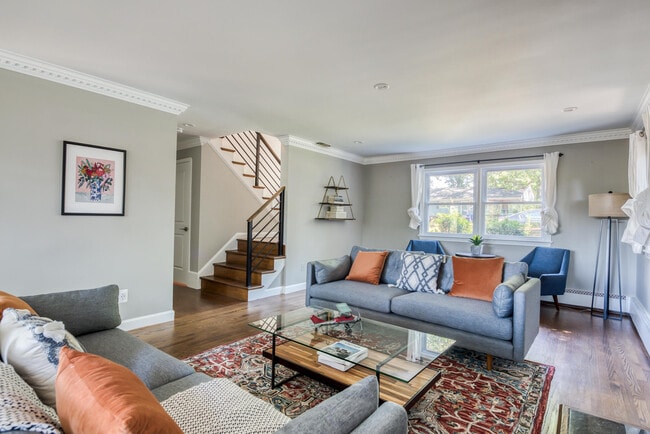 Building Photo - 1422 21st St S Rental