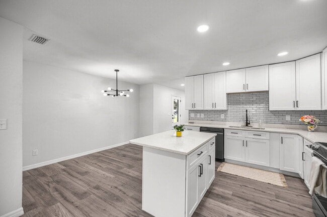 Photo - 5 Bahia Court Trce