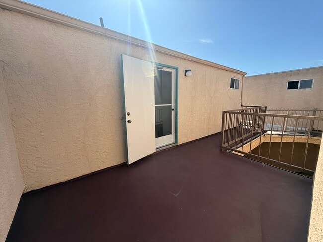 Gateway Court