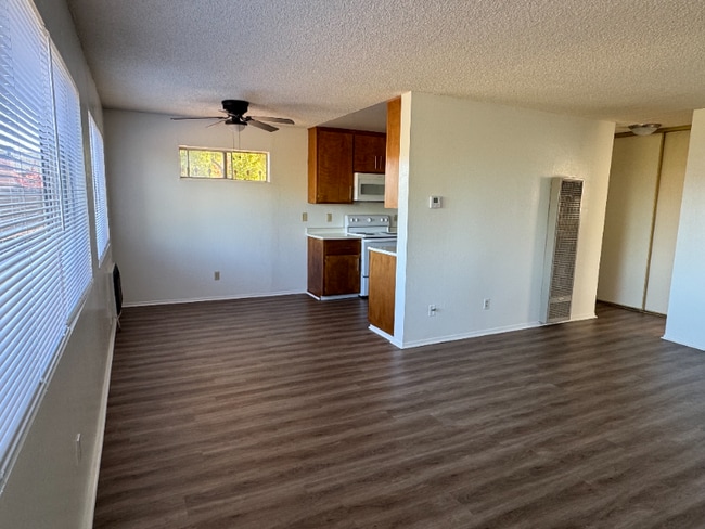 Photo - 121 Yorkshire Ct Unit D