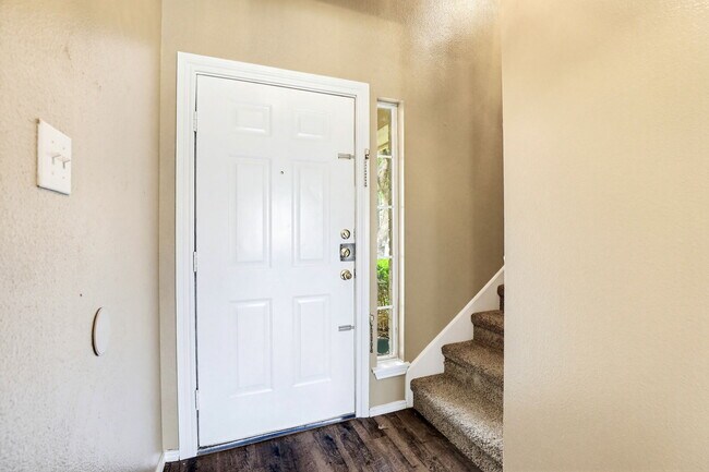 Photo - 9139 Laguna Hills
