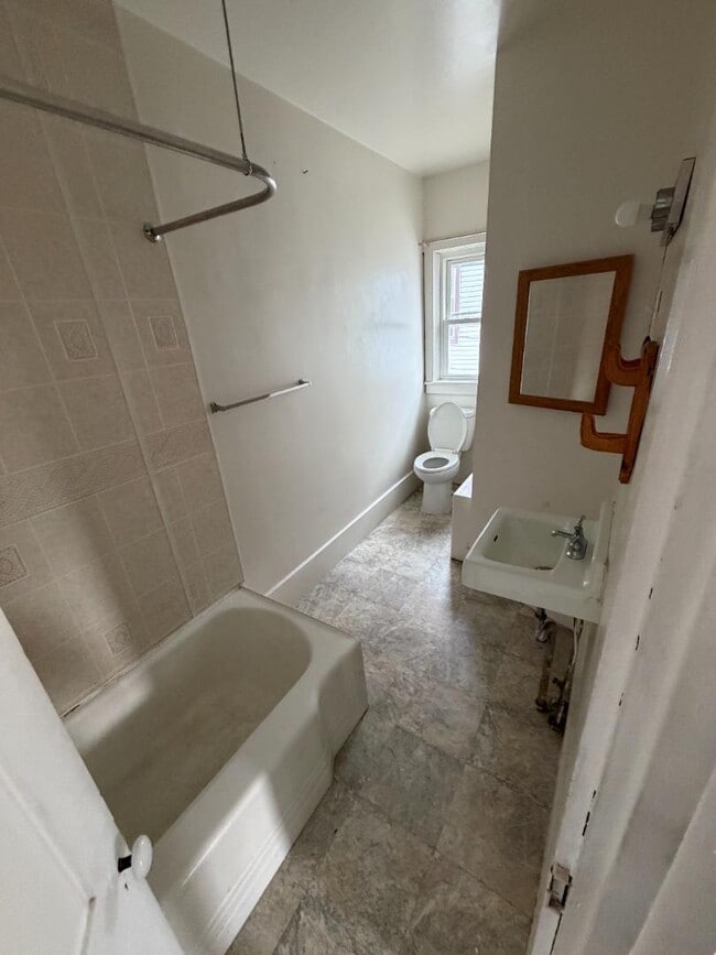 Photo - 19 Walnut St