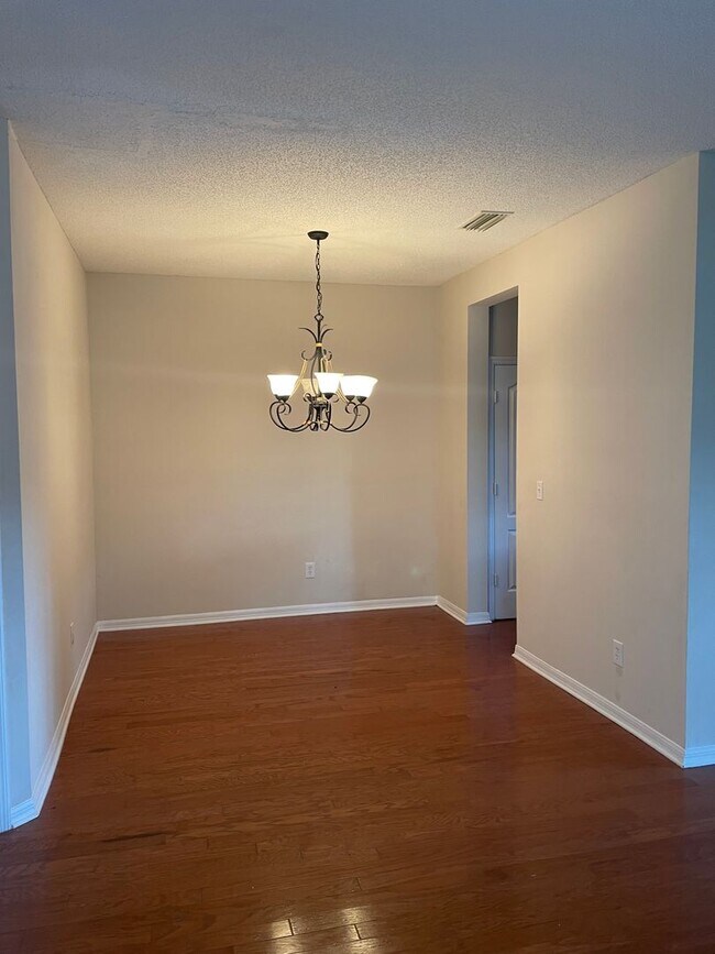 BEAUTIFUL & SPACIOUS 3/2.5 TOWNHOME! House Rental in Jacksonville, FL