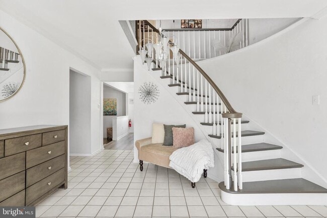 Photo - 5 Greenleigh Cir