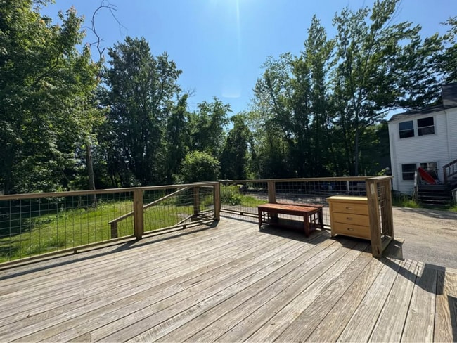 Photo - 725 Roosevelt Trail