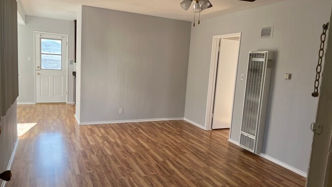 Photo - 2406 Montrose Ave Unit 2404