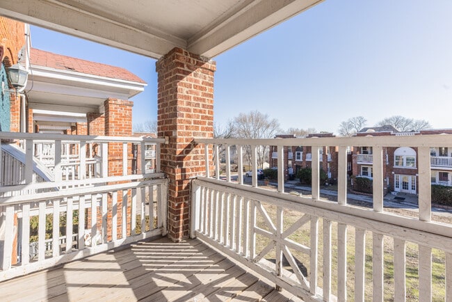 Photo - 2600-2614 Amie Ct