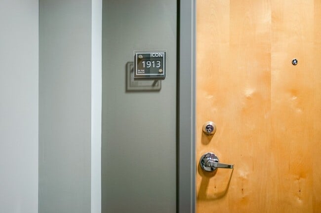 Photo - 600 12th Ave S Unit 1913