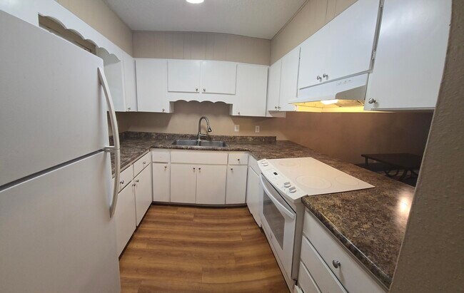 Photo - 17 7th St