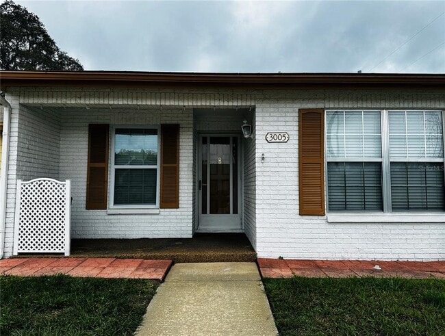 Building Photo - 3005 Wainwright Ct