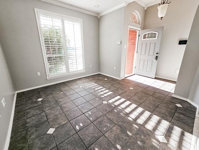 Photo - 4801 Whitman Dr